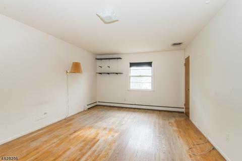 35 Anderson Dr, Wayne, NJ 07470 photo 12
