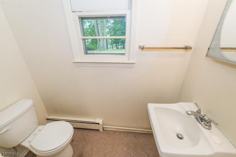 35 Anderson Dr, Wayne, NJ 07470 photo 9
