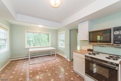 35 Anderson Dr, Wayne, NJ 07470 photo 6