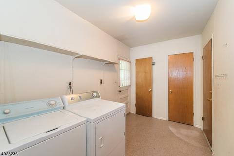 35 Anderson Dr, Wayne, NJ 07470 photo 10