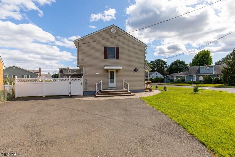  113 Greene Ave, Totowa, NJ 07512 photo 3