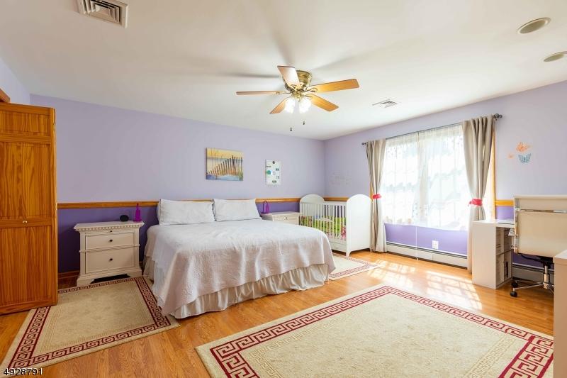  113 Greene Ave, Totowa, NJ 07512 photo 18