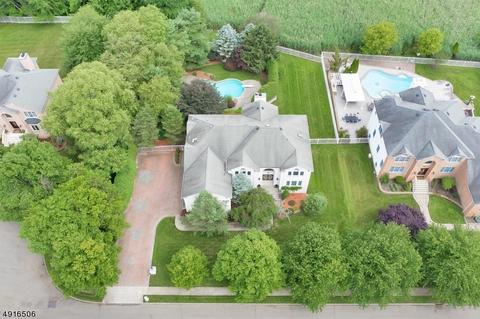 320 Cardinal Pl, Paramus, NJ 07652 photo 24