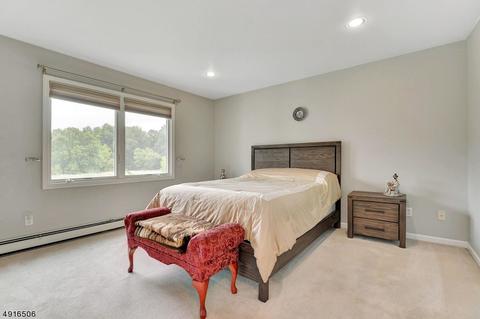320 Cardinal Pl, Paramus, NJ 07652 photo 18