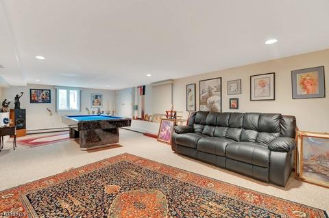 320 Cardinal Pl, Paramus, NJ 07652 photo 20