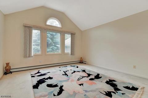 320 Cardinal Pl, Paramus, NJ 07652 photo 17