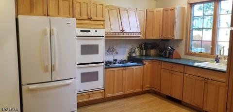 104 E Passaic Ave, Nutley, NJ 07110 photo 8