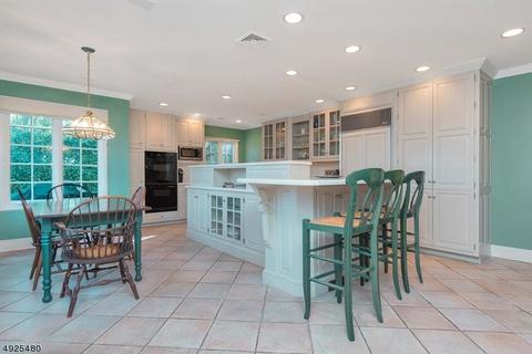 26 Edgewood Rd, Summit, NJ 07901 photo 10