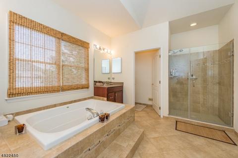 89 Albert Dr, Clinton, NJ 08809 photo 22