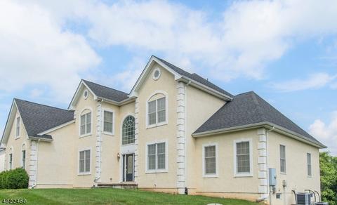 89 Albert Dr, Clinton, NJ 08809 photo 2