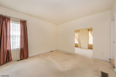 89 Albert Dr, Clinton, NJ 08809 photo 11