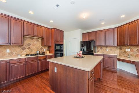 89 Albert Dr, Clinton, NJ 08809 photo 5