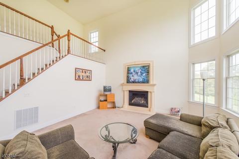 89 Albert Dr, Clinton, NJ 08809 photo 9