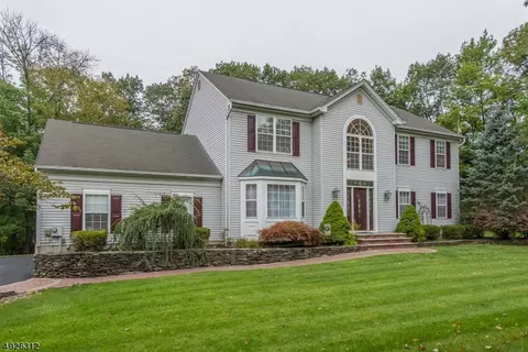 116 E Springtown Rd, Long Valley, NJ 07853 photo 2