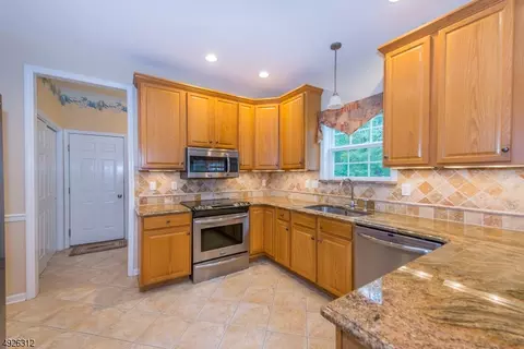 116 E Springtown Rd, Long Valley, NJ 07853 photo 8