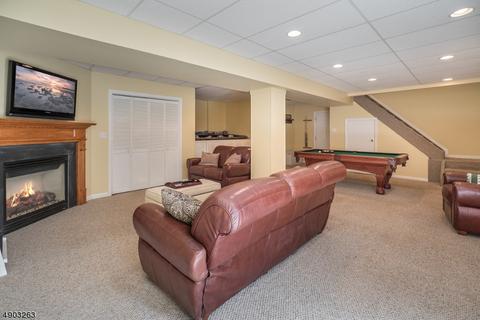 27 Forest Ter, Wayne, NJ 07470 photo 17