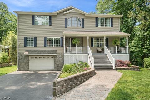 27 Forest Ter, Wayne, NJ 07470 photo 1