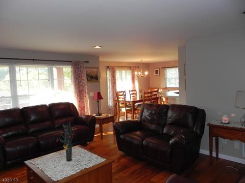 32 Victory Ct, Dover, NJ 07801 photo 4