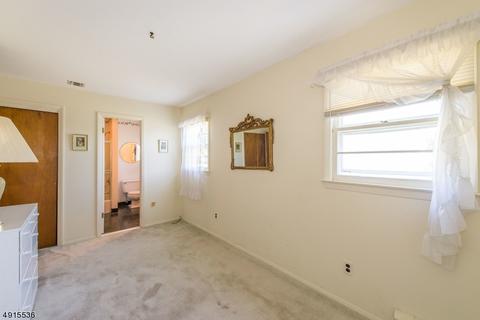 4 Evers Ct, Wayne, NJ 07470 photo 17