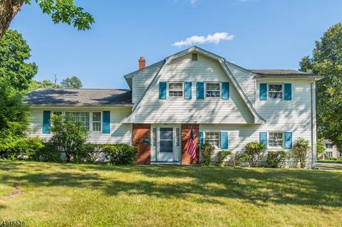 4 Evers Ct, Wayne, NJ 07470 photo 1