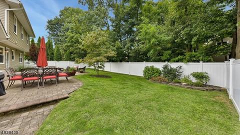 40 Agawam Dr, Wayne, NJ 07470 photo 2