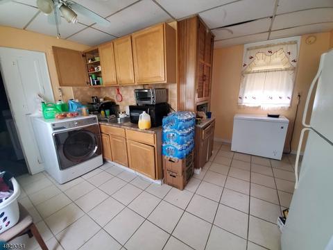 62 Wolf Pl, Hillside, NJ 07205 photo 9