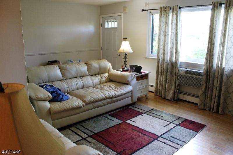  723 Cricket Ln, Woodbridge, NJ 07095 photo 4