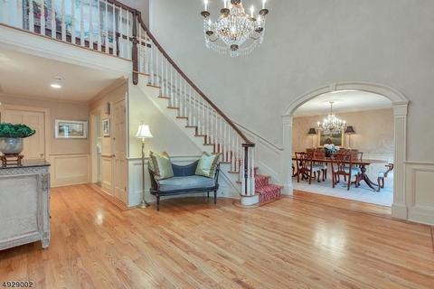 49 Woodmere Dr, Summit, NJ 07901 photo 2