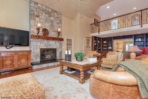 49 Woodmere Dr, Summit, NJ 07901 photo 4