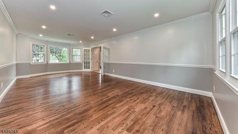 16 Petrie Ln, Wayne, NJ 07470 photo 11