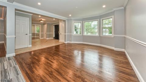 16 Petrie Ln, Wayne, NJ 07470 photo 9