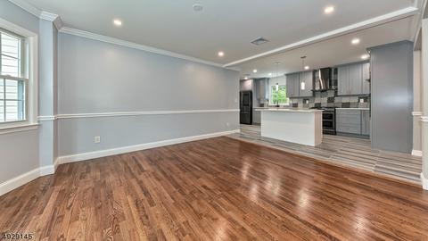 16 Petrie Ln, Wayne, NJ 07470 photo 8