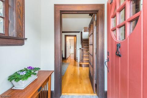 69 Myrtle Ave, Millburn, NJ 07041 photo 2