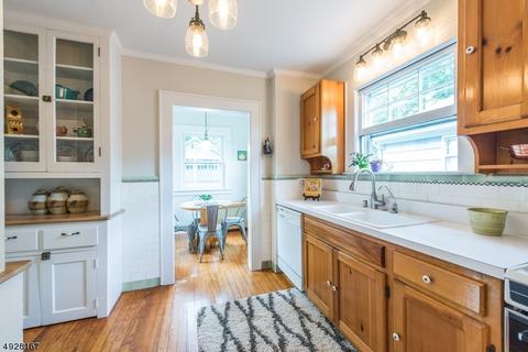 69 Myrtle Ave, Millburn, NJ 07041 photo 7