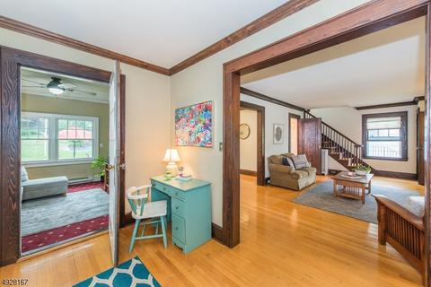 69 Myrtle Ave, Millburn, NJ 07041 photo 10