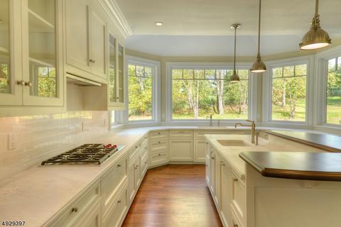 14 Deerhill Rd, Demarest, NJ 07627 photo 6