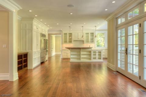 14 Deerhill Rd, Demarest, NJ 07627 photo 4