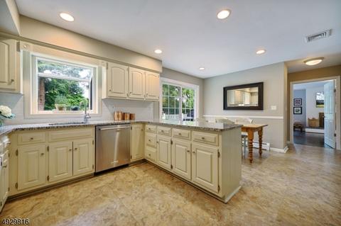 30 Edgewood Rd, Summit, NJ 07901 photo 5