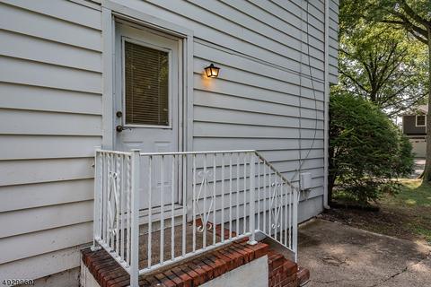 449 Gregory Rd, Paramus, NJ 07652 photo 18