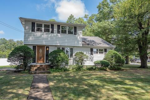 449 Gregory Rd, Paramus, NJ 07652 photo 1