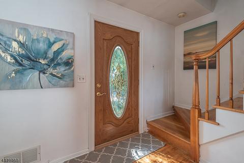 449 Gregory Rd, Paramus, NJ 07652 photo 19