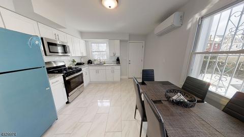 17 Ruby Pl, Newark, NJ 07104 photo 3