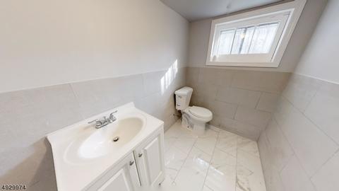 17 Ruby Pl, Newark, NJ 07104 photo 8