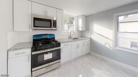 17 Ruby Pl, Newark, NJ 07104 photo 9