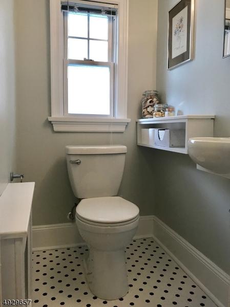 321 Chestnut St, Nutley, NJ 07110 photo 10