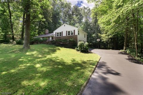66 Harrison Dr, Berkeley Heights, NJ 07922 photo 2