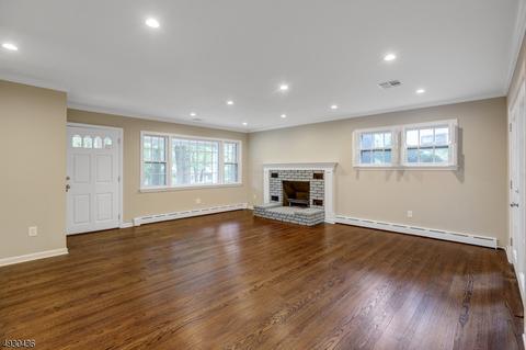 16 Webster Dr, Berkeley Heights, NJ 07922 photo 4