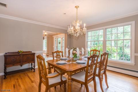 67 Millglen Rd, Upper Saddle River, NJ 07458 photo 4