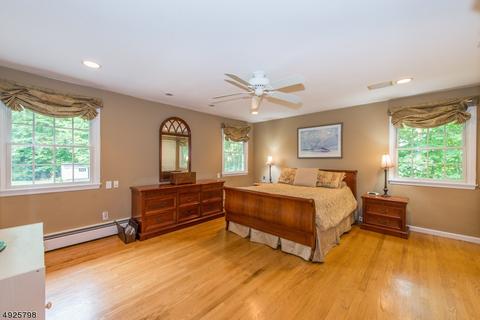67 Millglen Rd, Upper Saddle River, NJ 07458 photo 17