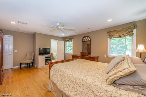67 Millglen Rd, Upper Saddle River, NJ 07458 photo 19